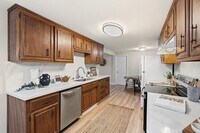Building Photo - Beautifully updated 2-bedroom, 1.5-bathroom duplex