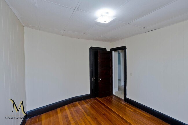 Building Photo - 43 Elmdale St