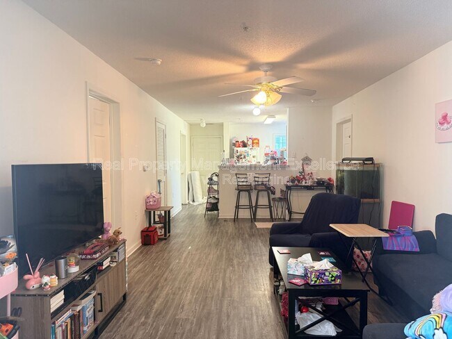 Building Photo - 2031 Wolfmill Dr