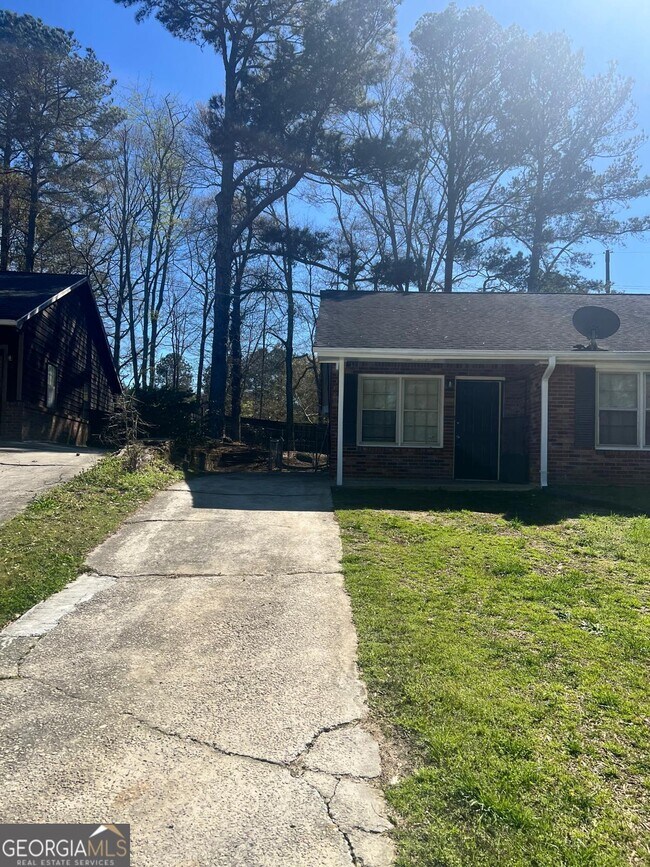 Building Photo - 1152 Pinedale Cir NW