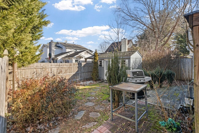 Building Photo - 101 Stoneham Dr