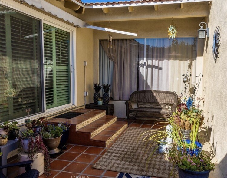 Building Photo - 24314 Berendo Ave