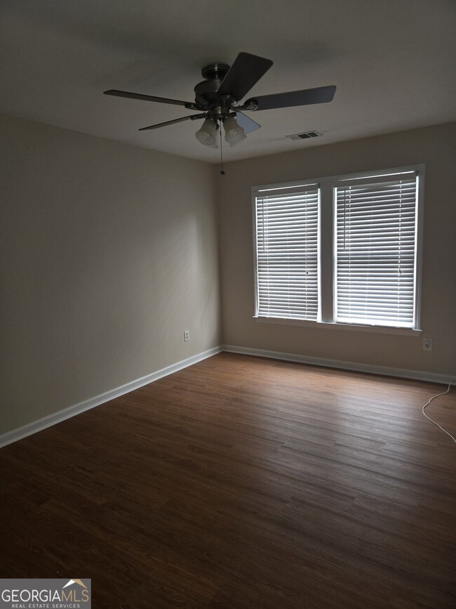 Building Photo - 3450 Evonvale Glen