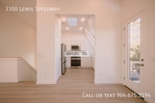 Building Photo - 3300 Lewis Speedway