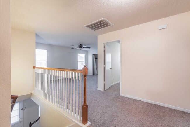 Building Photo - 5007 Oak Stand Ct