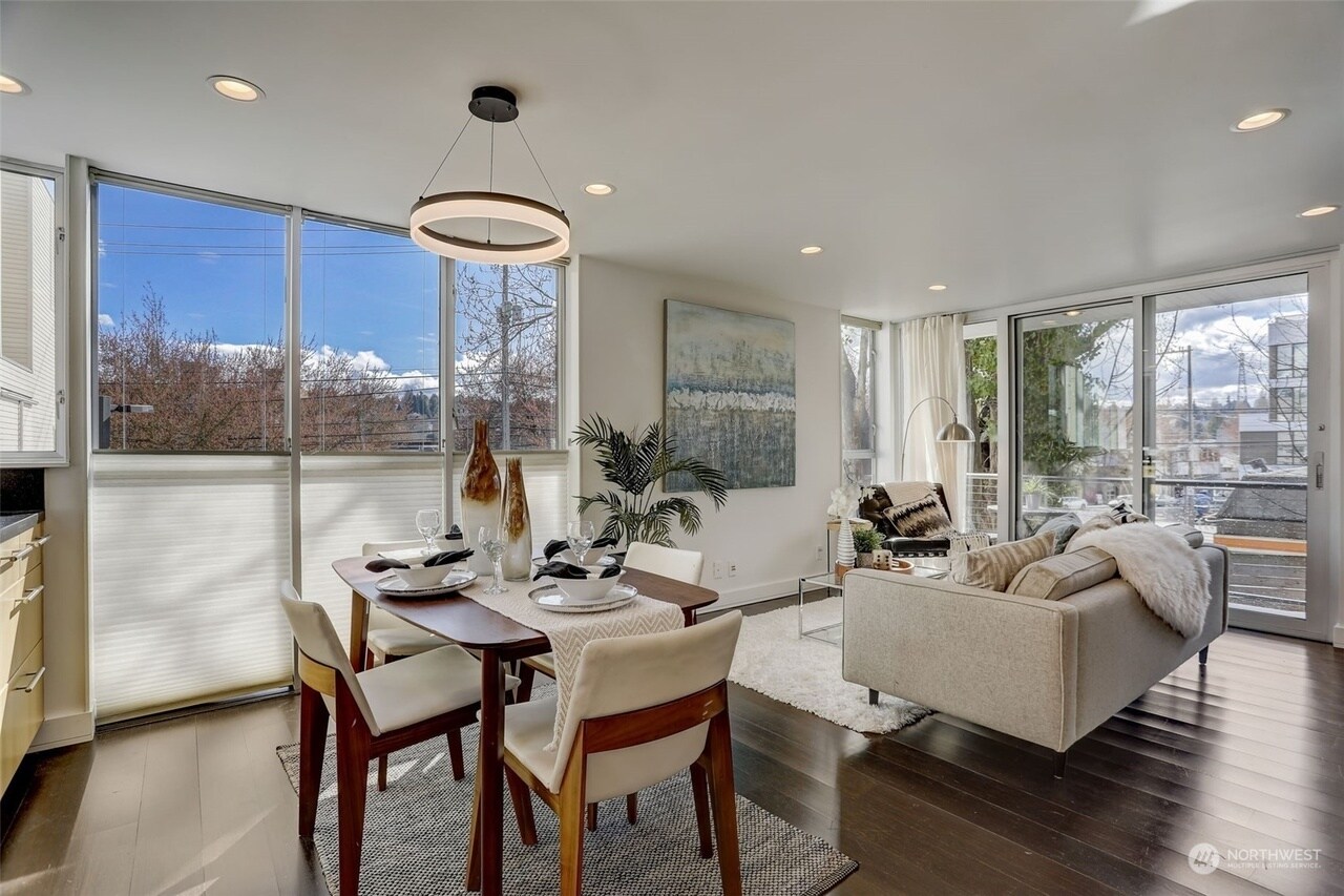 Building Photo - 3615 Phinney Ave N