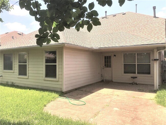Building Photo - 6535 Silky Moss Dr