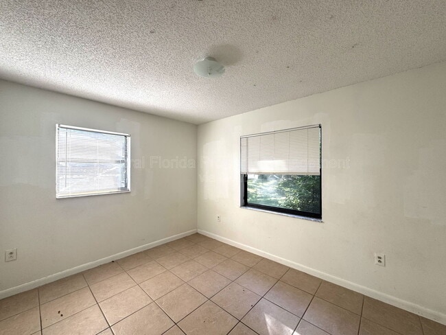 Building Photo - 2316 Bryan St