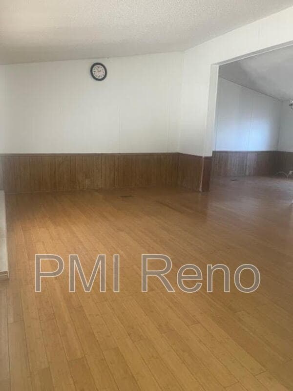 Building Photo - 5580 Paullo Ln