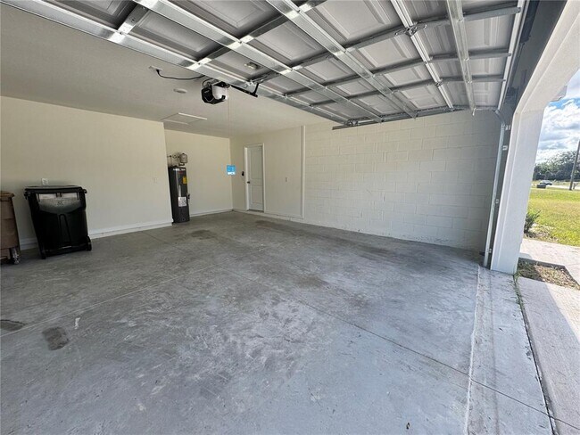 Building Photo - 2275 NW 23rd Rd