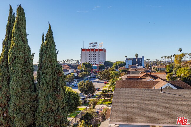 Building Photo - 1187 Crenshaw Blvd