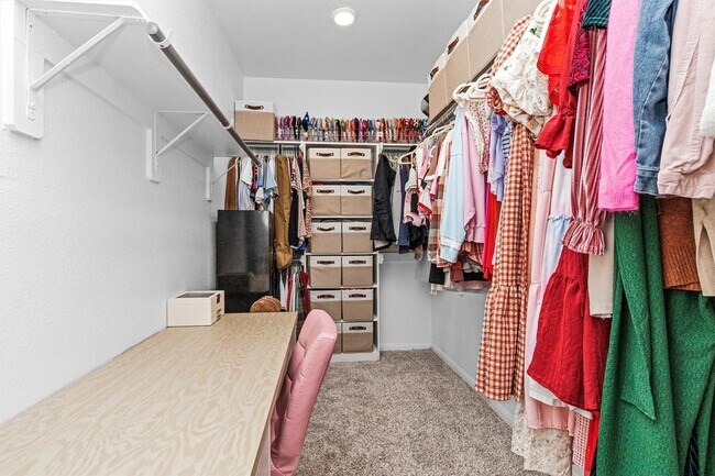 Building Photo - 18503 Sunrise Maple Dr