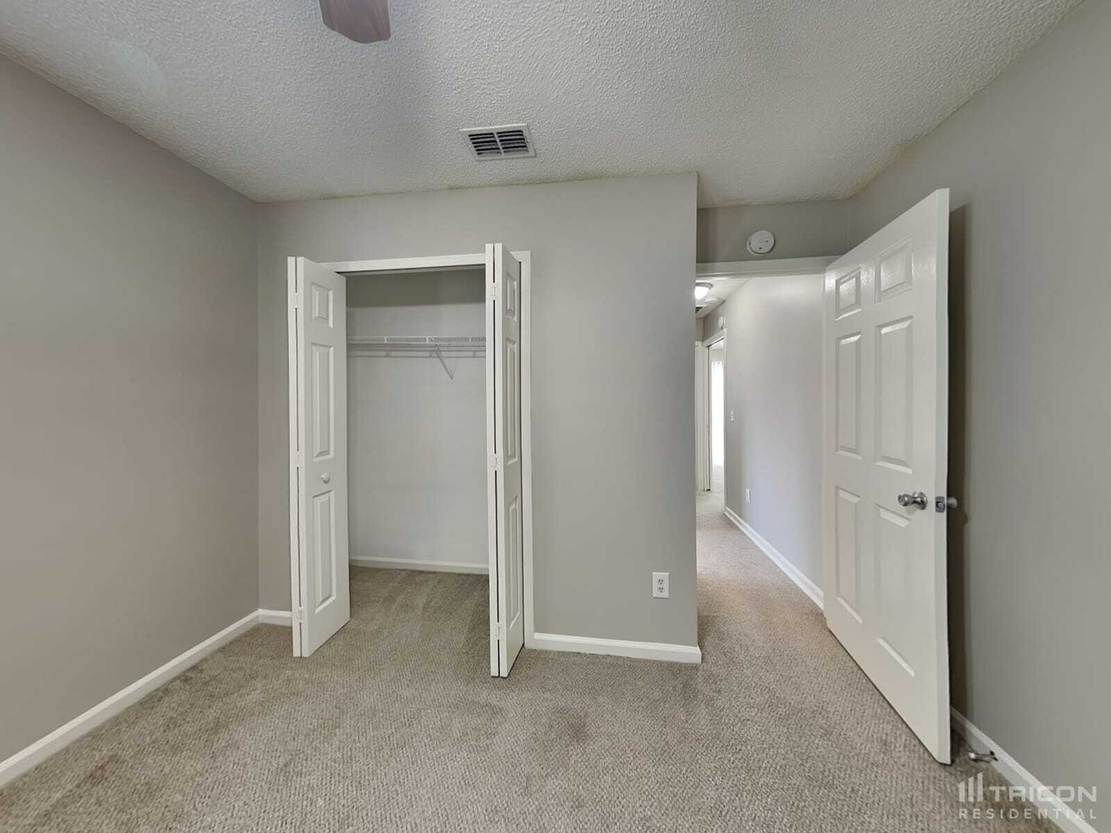 Building Photo - 298 Fawnridge Ln