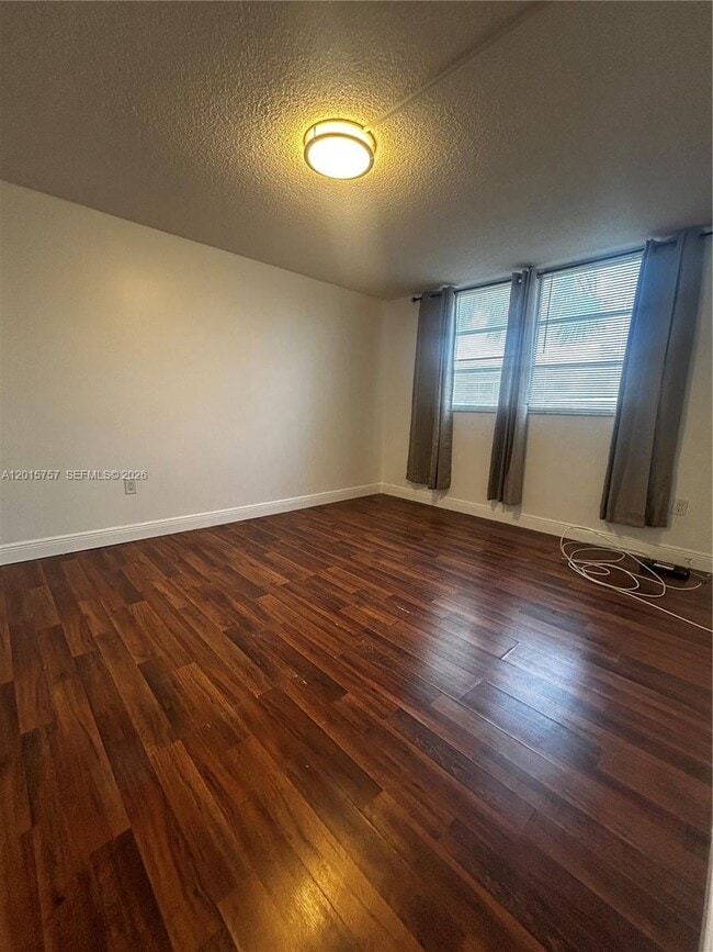 Building Photo - 3849 NE 169th St