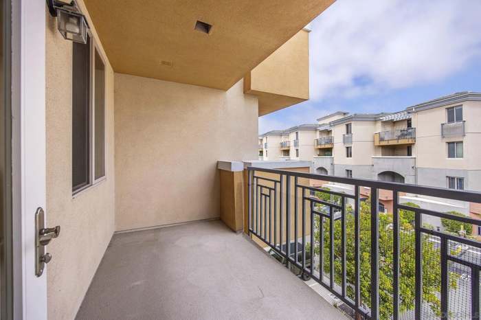 Balcony - 3877 Pell Pl