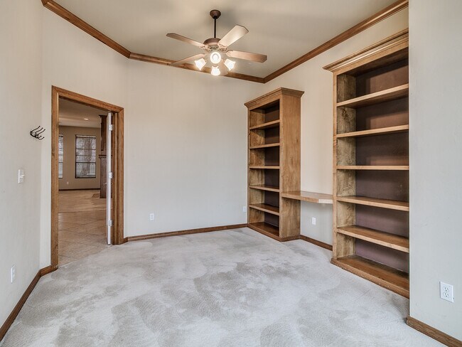 Building Photo - Fenwick Garden Village + Gated Community i...