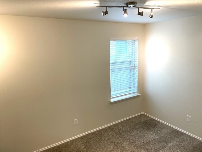 Building Photo - 3931 Barnacle Ct