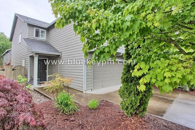 Primary Photo - 4 Bed, 2.5 Bath Home in Felida with Pergol...