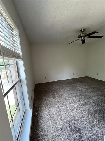 Building Photo - 16301 Ledgemont Ln