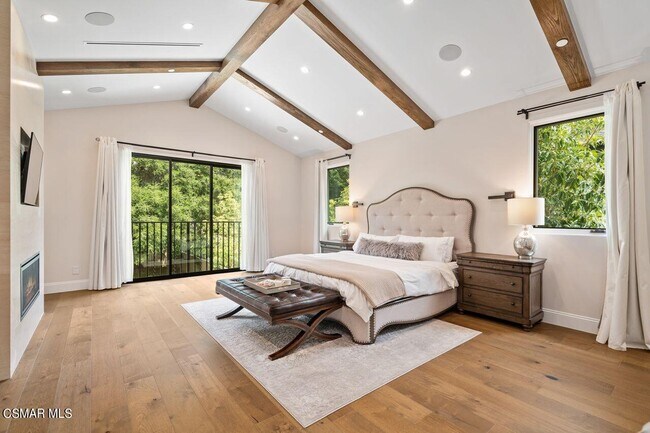 Building Photo - 12727 Landale St