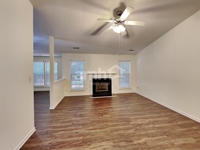 Building Photo - 4335 Bubbling Brook Ct