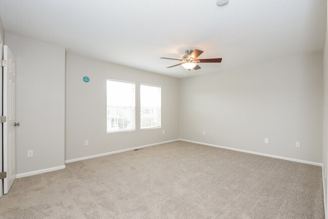 Building Photo - 1832 Morningview Ln