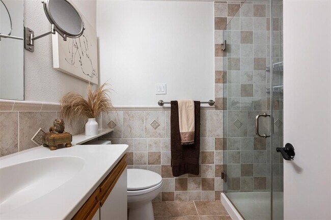 Building Photo - 9504 Quail Village Ln