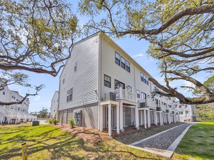 Building Photo - 4275 O'Hear Ave