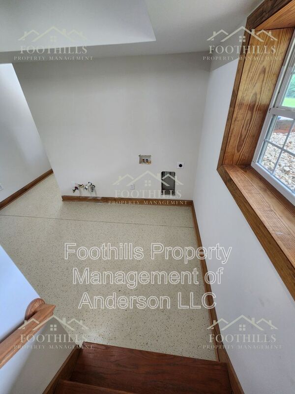 Building Photo - 128 Hudgins Lake Rd