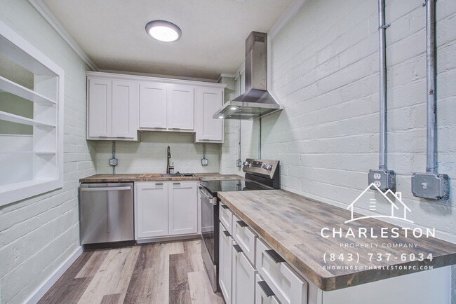 Building Photo - 118 Klein St