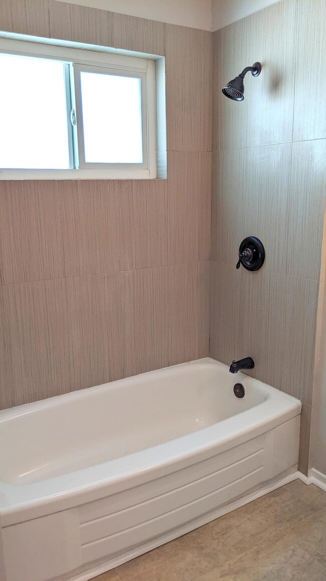 Building Photo - 42405 Iowa St