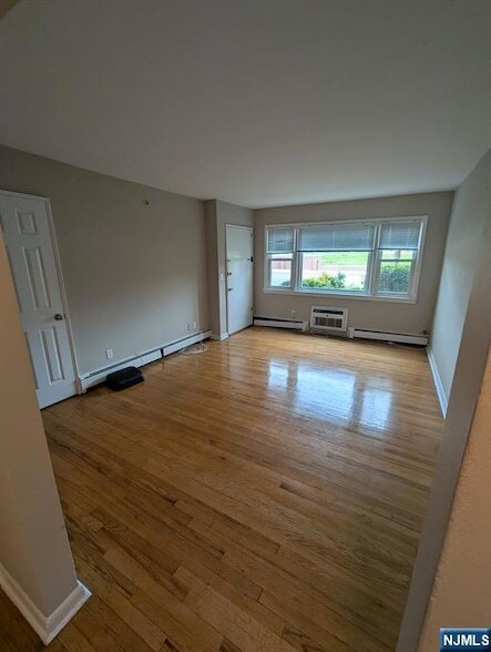Building Photo - 709 Lemoine Ave