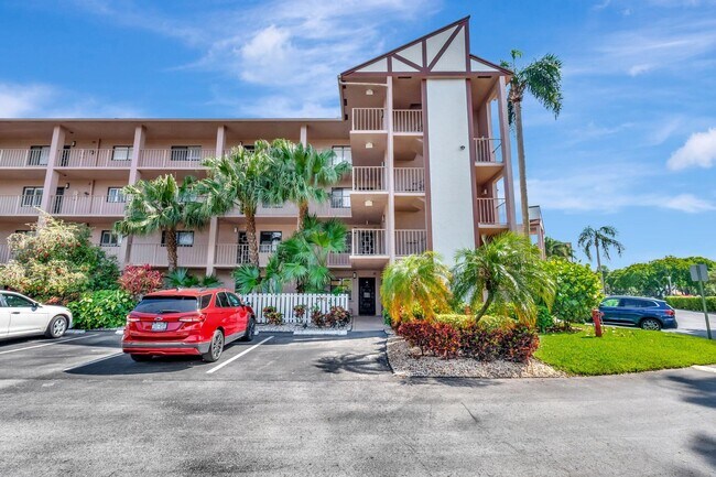 Building Photo - 7280 Amberly Ln