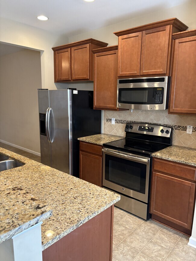 Building Photo - 3605 Landshire View Lane