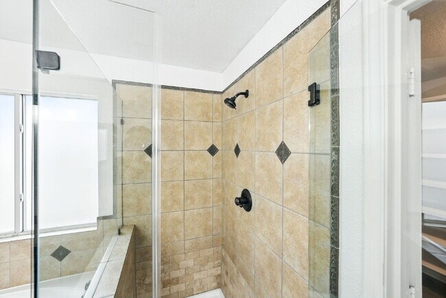 Building Photo - 12615 Scarlet Sage