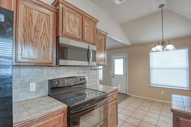 Building Photo - Beautiful Home in Central Norman!
