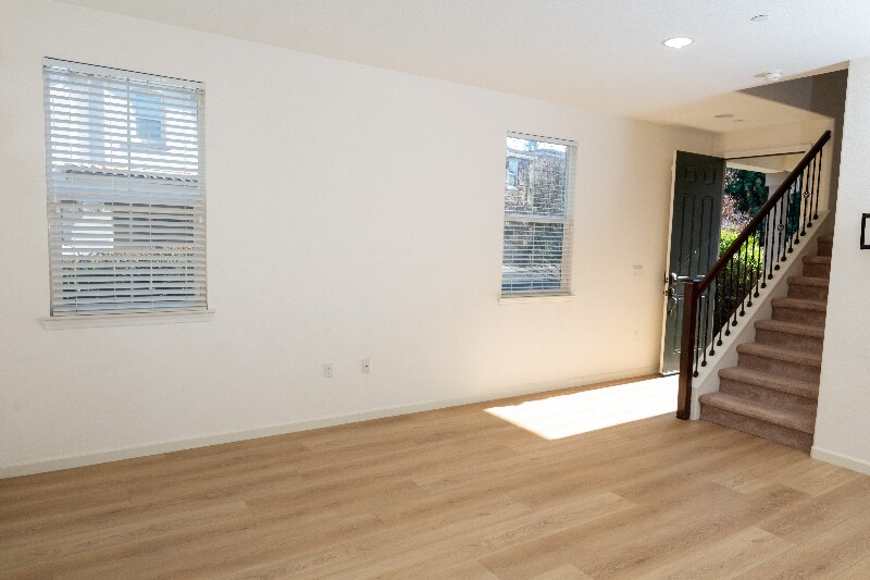 Building Photo - 859 Gary Lee King Common