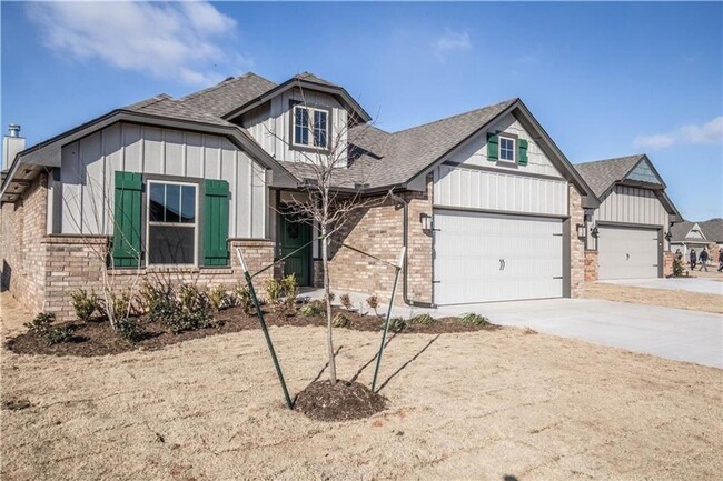 Building Photo - Beautiful 3 Bedroom 2 Bath Home With Storm...