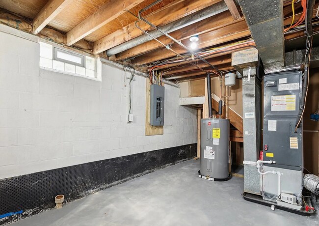 Building Photo - 5522 Lanham Way