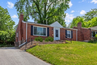 Building Photo - Charming University City Home in a Prime Location