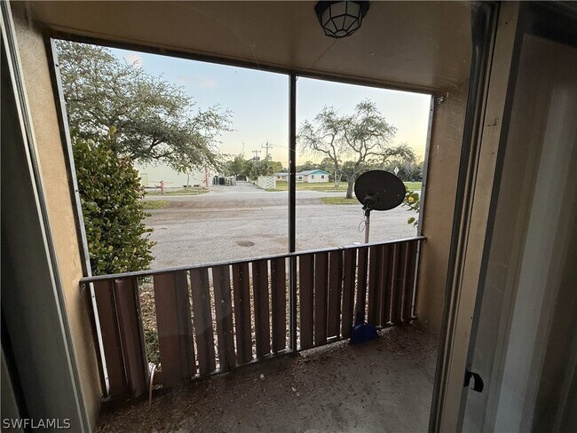 Building Photo - 1915 Braman Ave