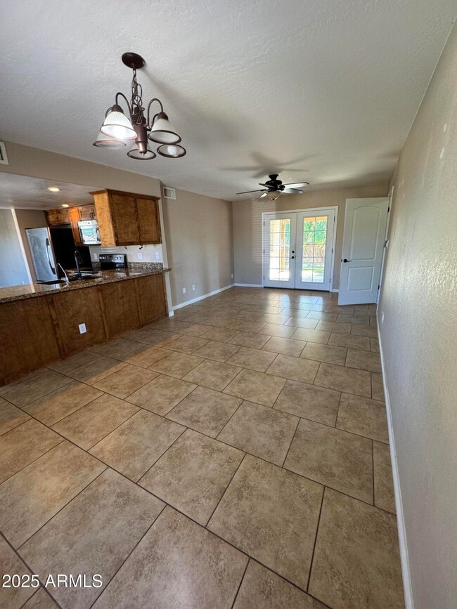 Building Photo - 3753 E Charter Oak Rd