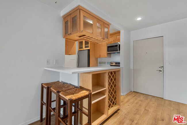 Building Photo - 7742 Redlands St