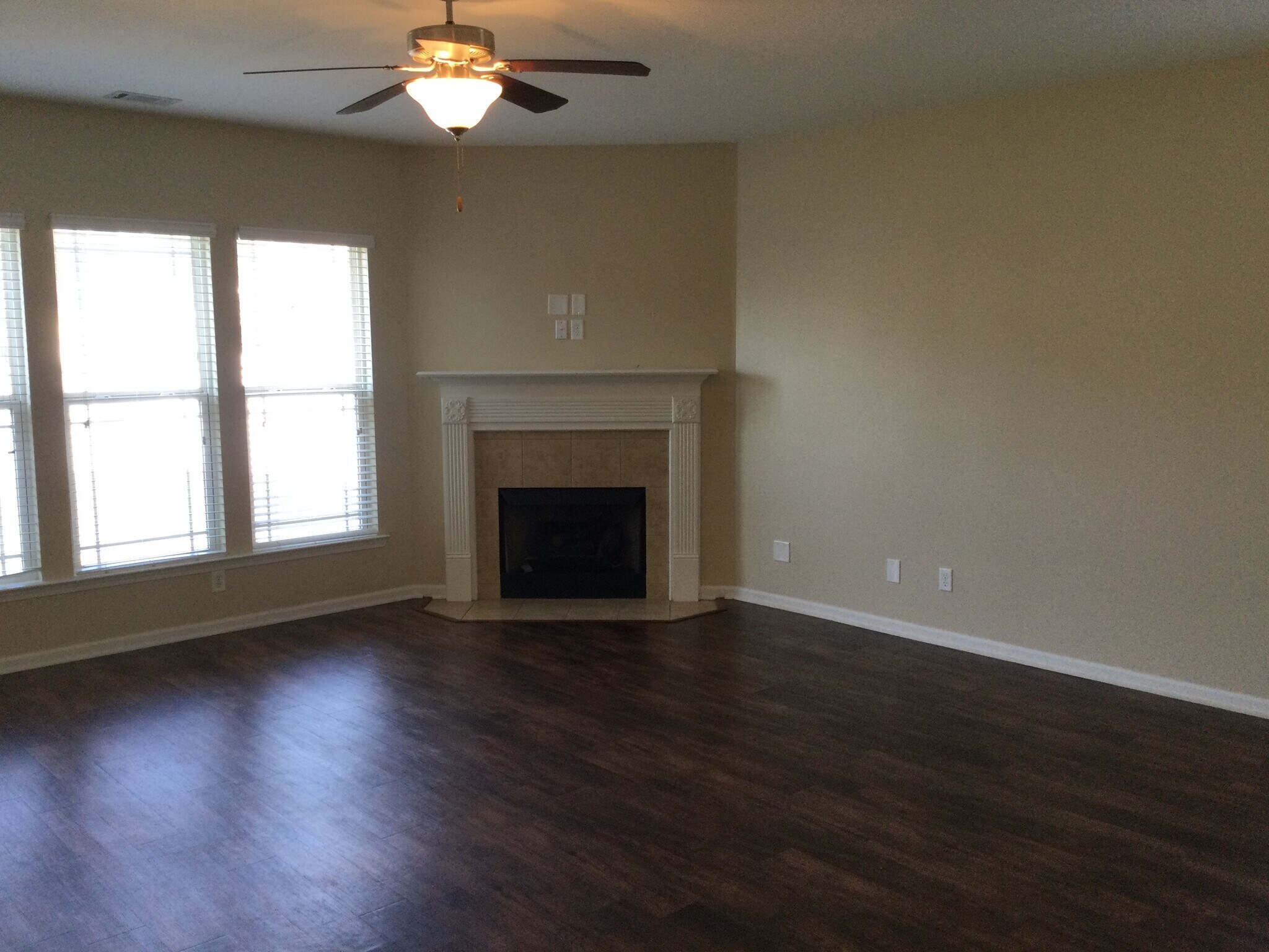 Building Photo - 173 Magnolia Dr