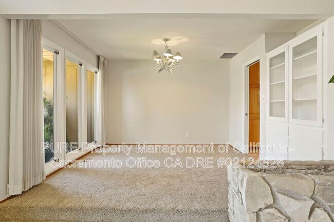 Building Photo - 160 Westcott Way