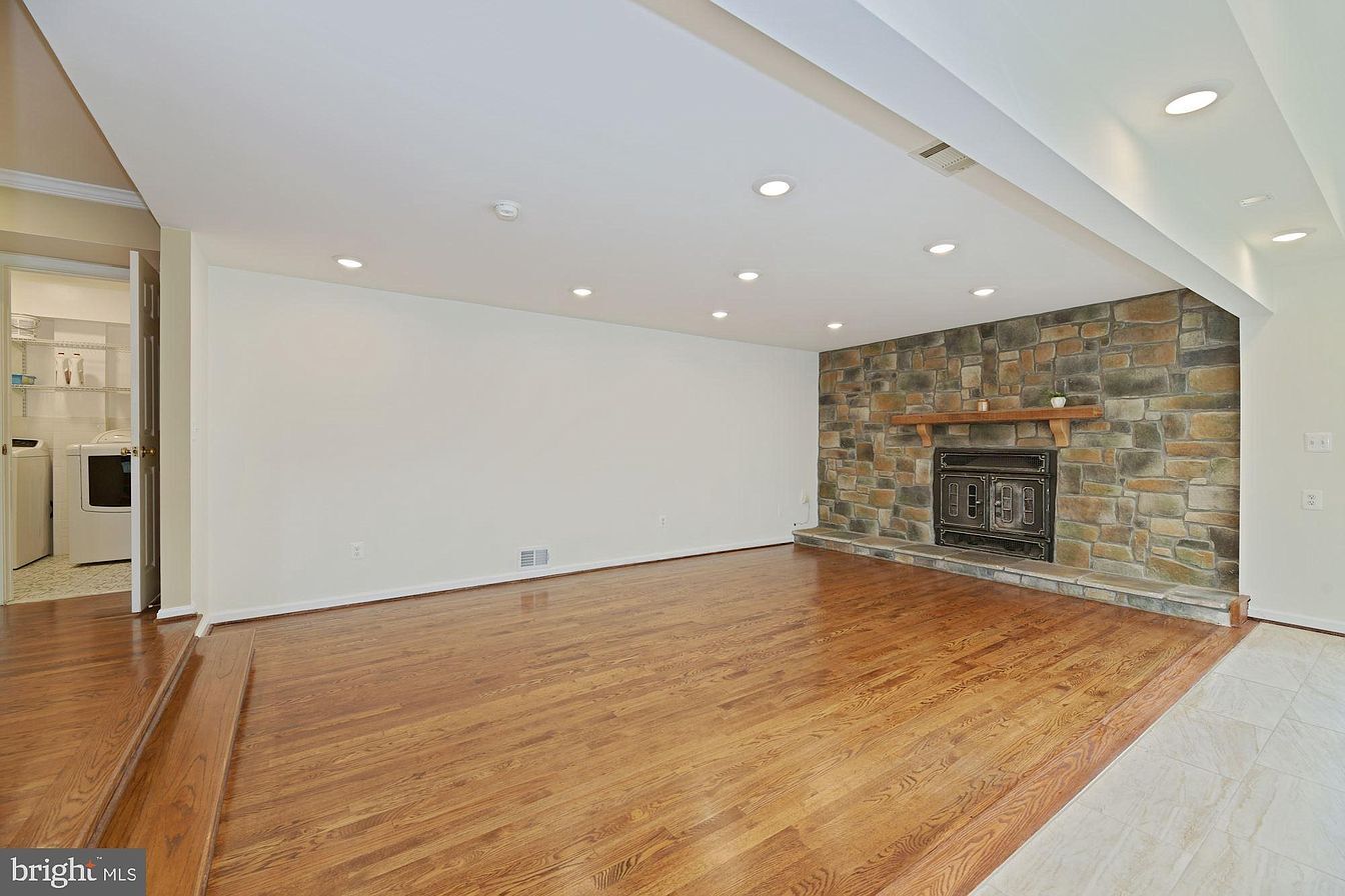 Building Photo - 4813 Marymead Dr