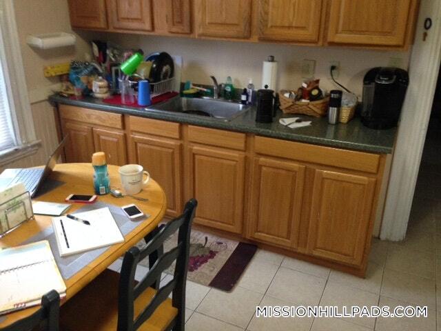 Building Photo - 103 Calumet St