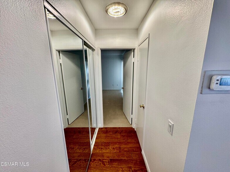 Building Photo - 15266 Campus Park Dr