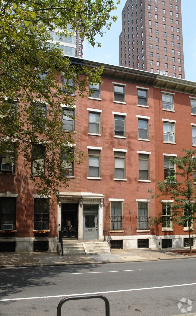 Building Photo - 1705 Spruce Street