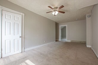 Building Photo - 6704 Binney St